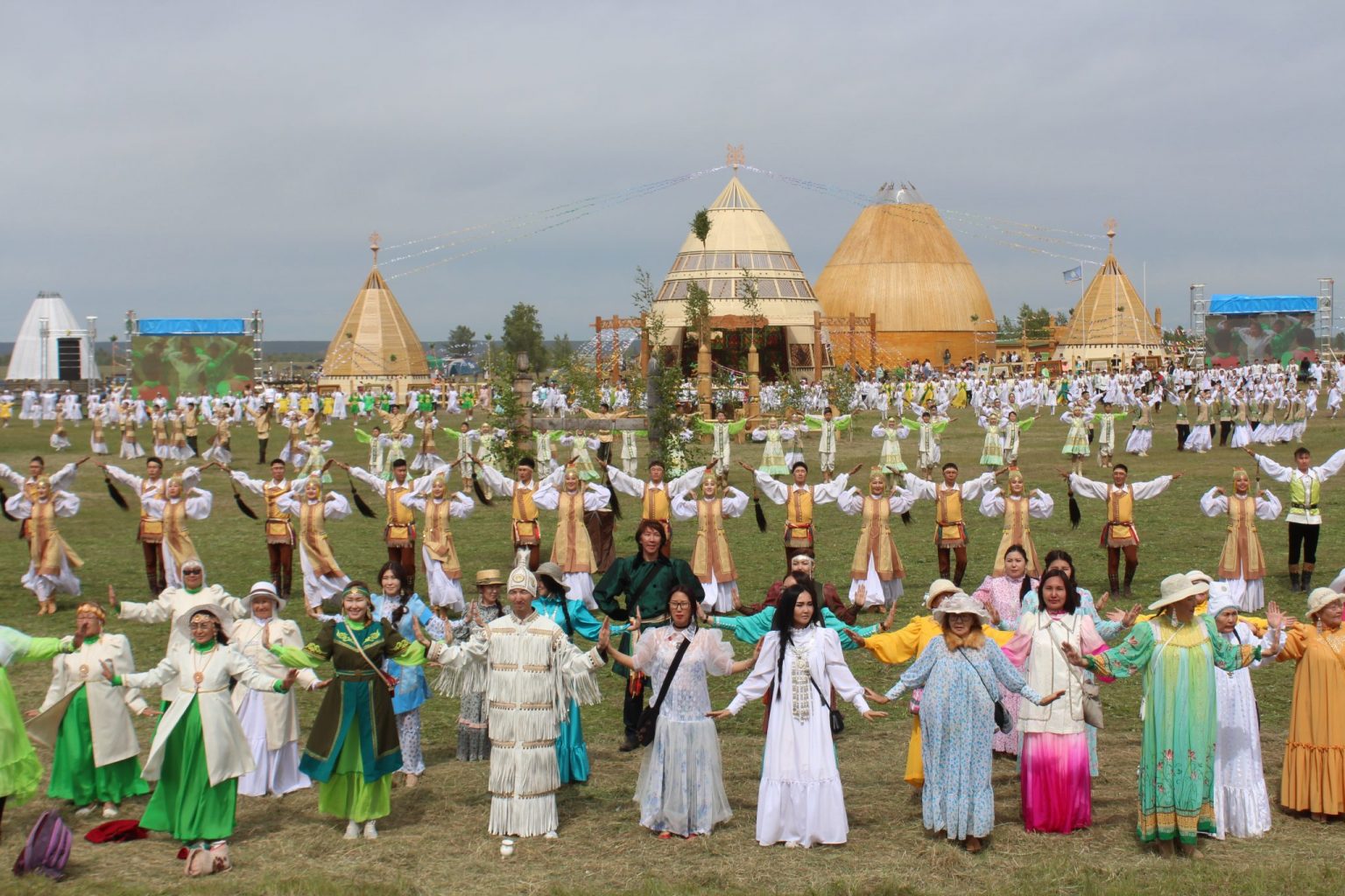 Якутский праздник ысыах рисунки